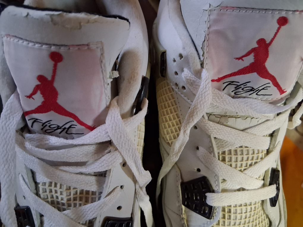 Jordan 4 Retro White Oreo (Size 9 ) - photo 5