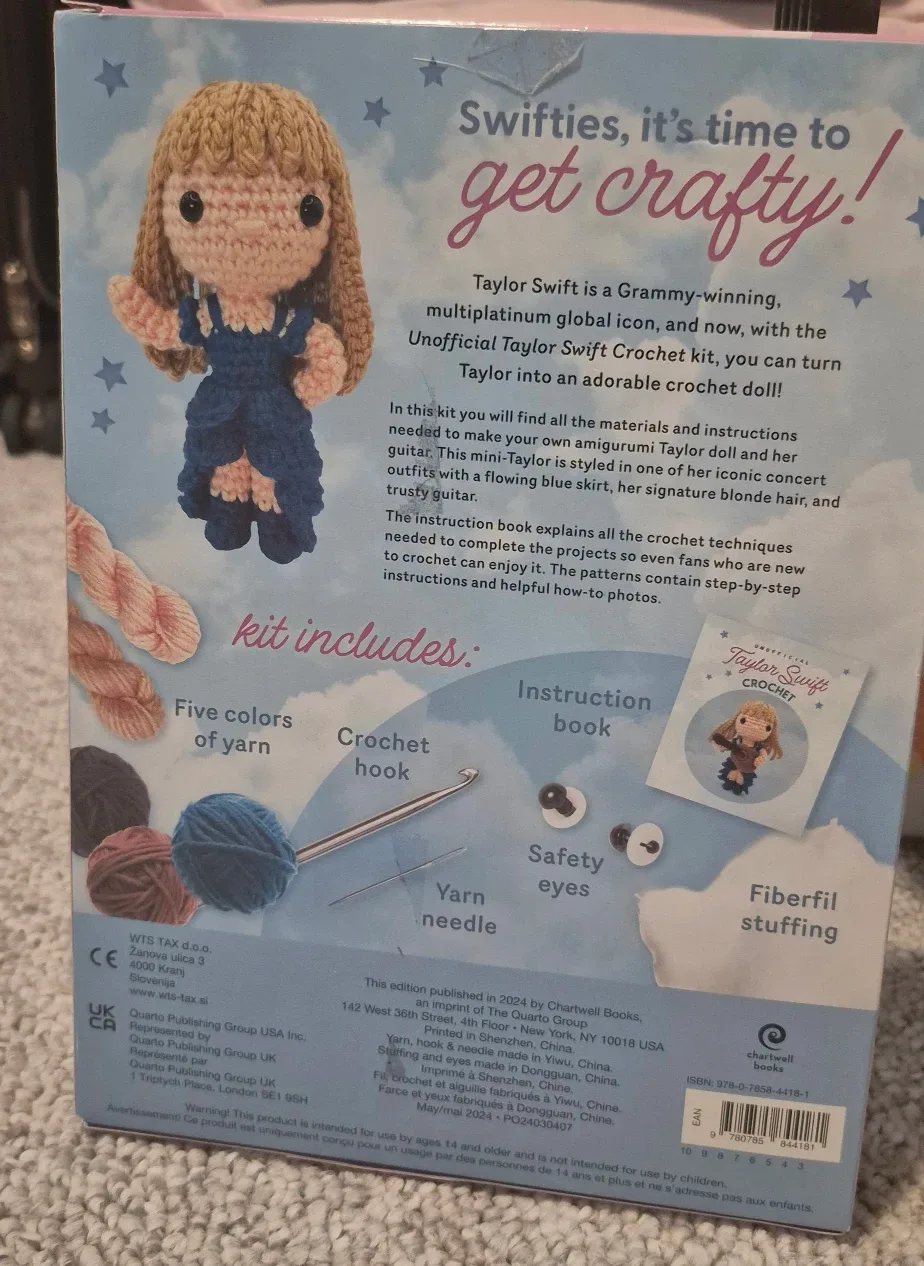 Taylor Swift Crochet Kit image indicator(2)