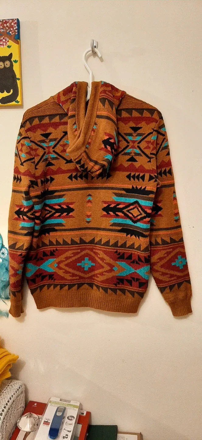 American Eagle Aztec Hoodie - Size S image indicator(5)