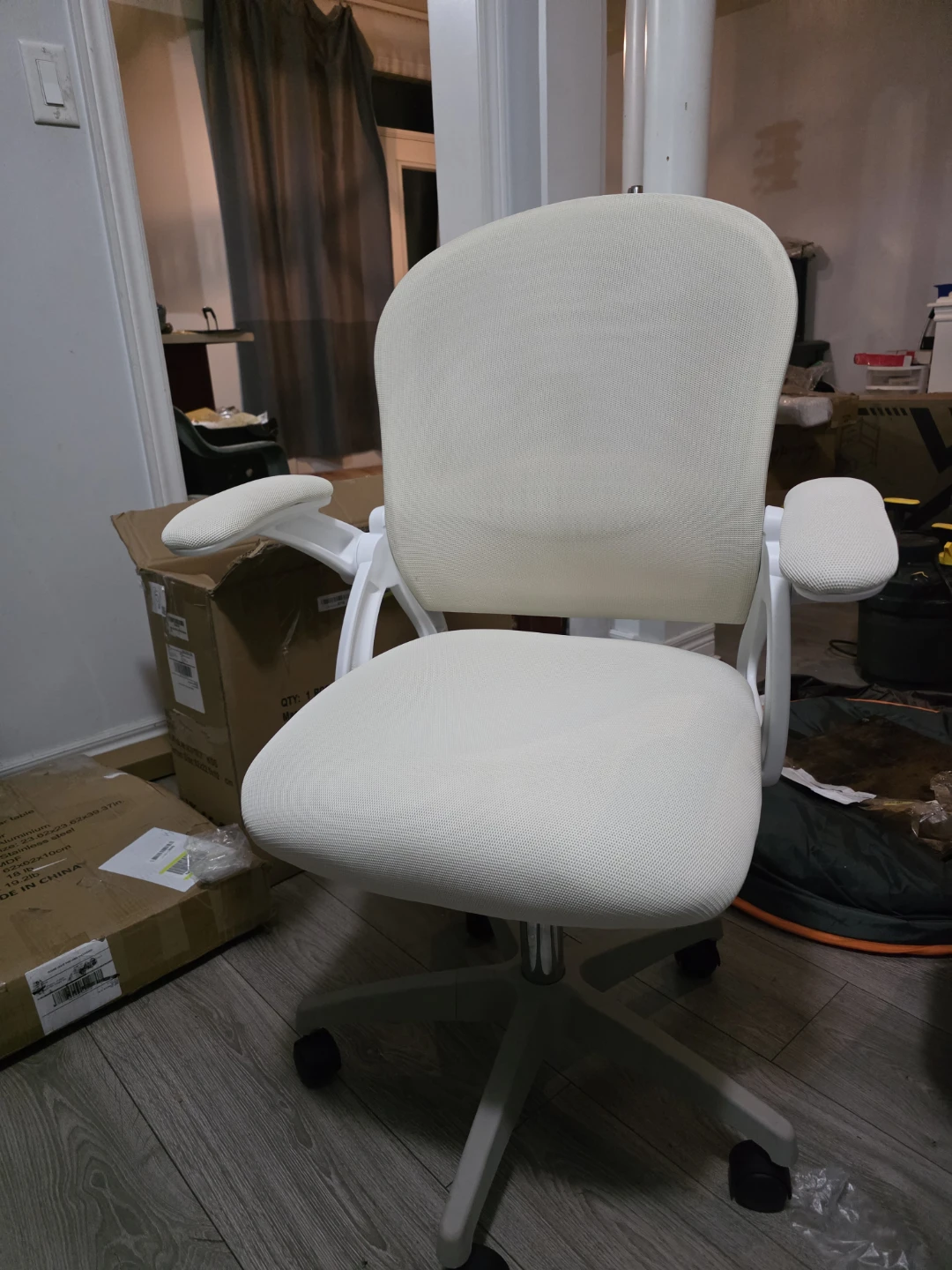Yogi WorkPro White Mesh Office Chair - photo 2