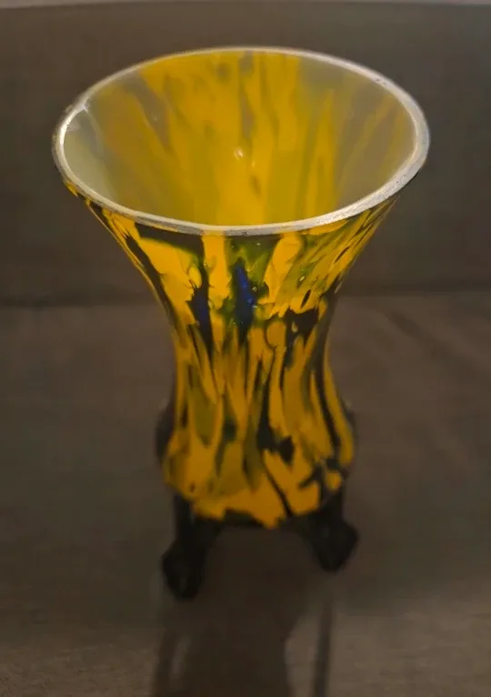 Yellow & Black Glass Vases image indicator(5)