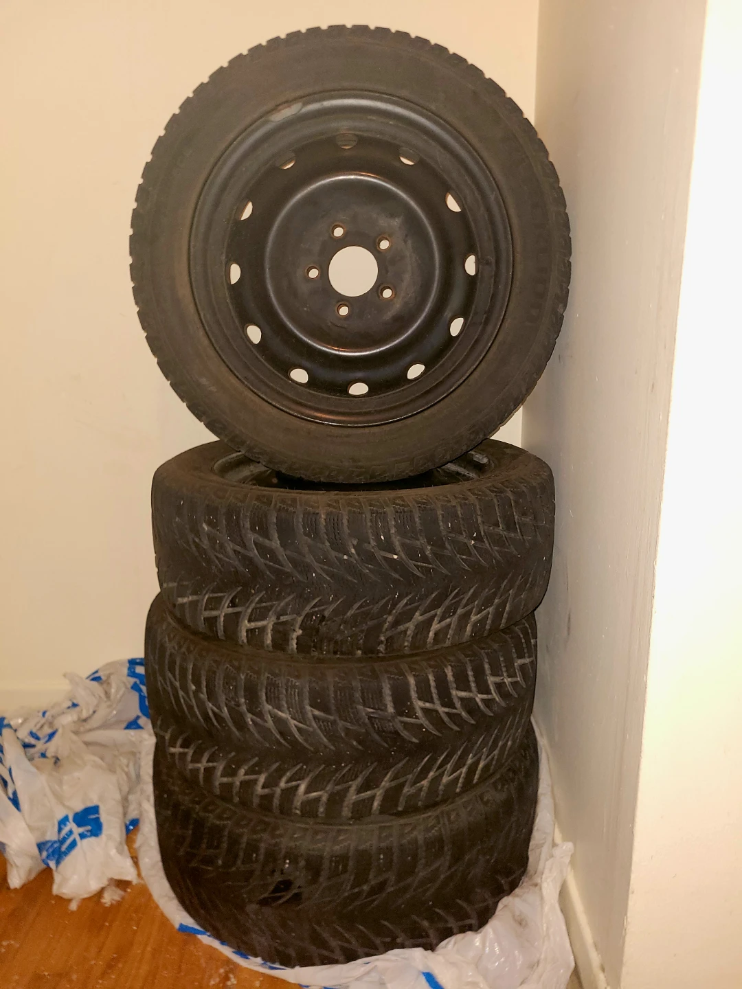 Set of 4 Winter Tires 205/55R16