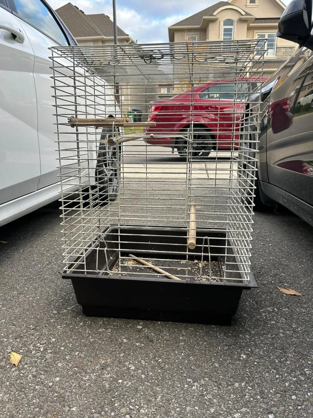 Hagen Bird Cage with Wood Perches image indicator(2)