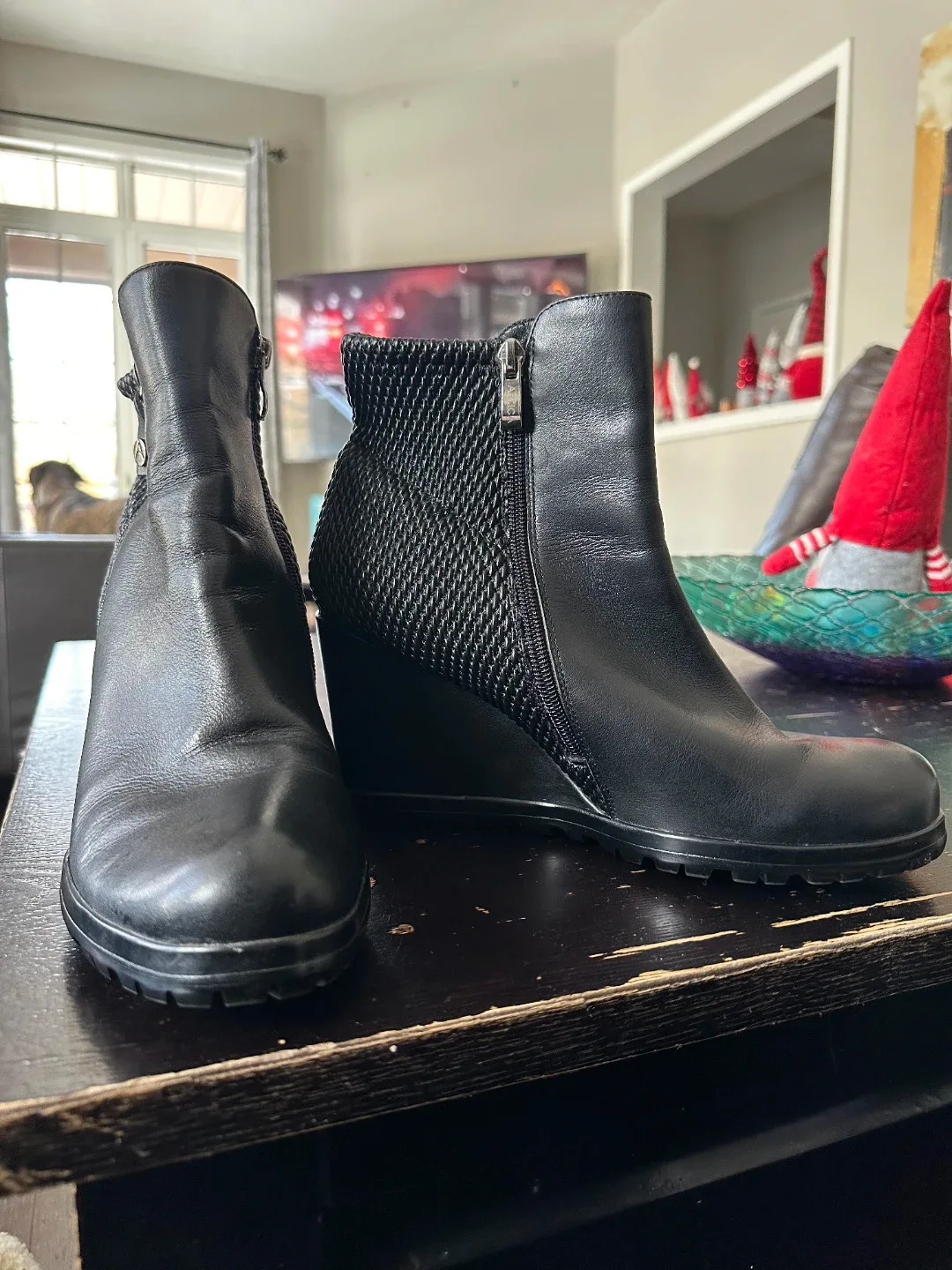 Artica Black Leather Wedge Boots – Size 11 – NEW image indicator(2)