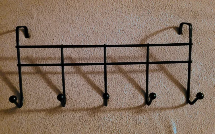 Black Over-the-Door Hook Rack🥕🎯 thrifty pick