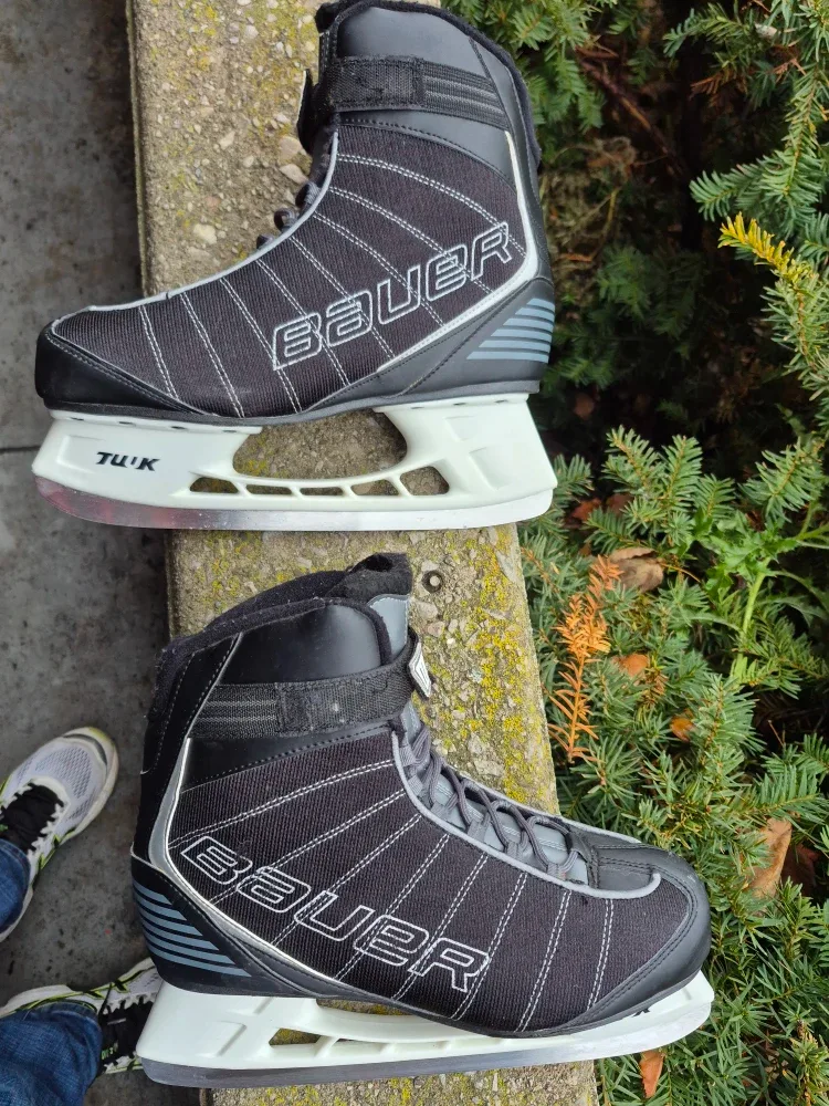 Bauer Ice Skates, Size 12 US