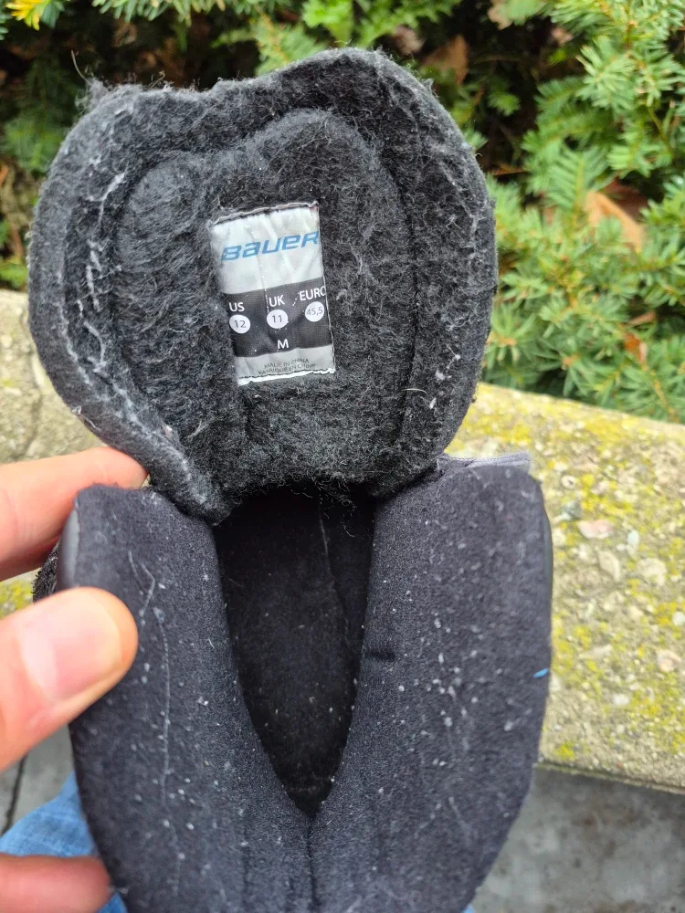 Bauer Ice Skates, Size 12 US image indicator(2)