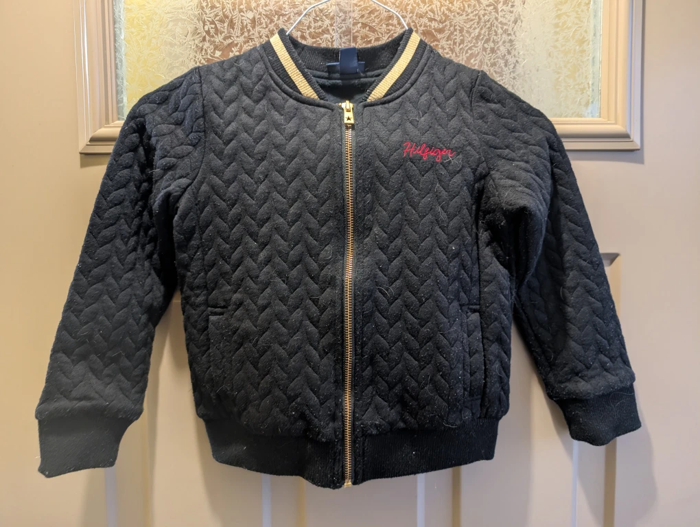Girls sz 6x Tommy Hilfiger sweater