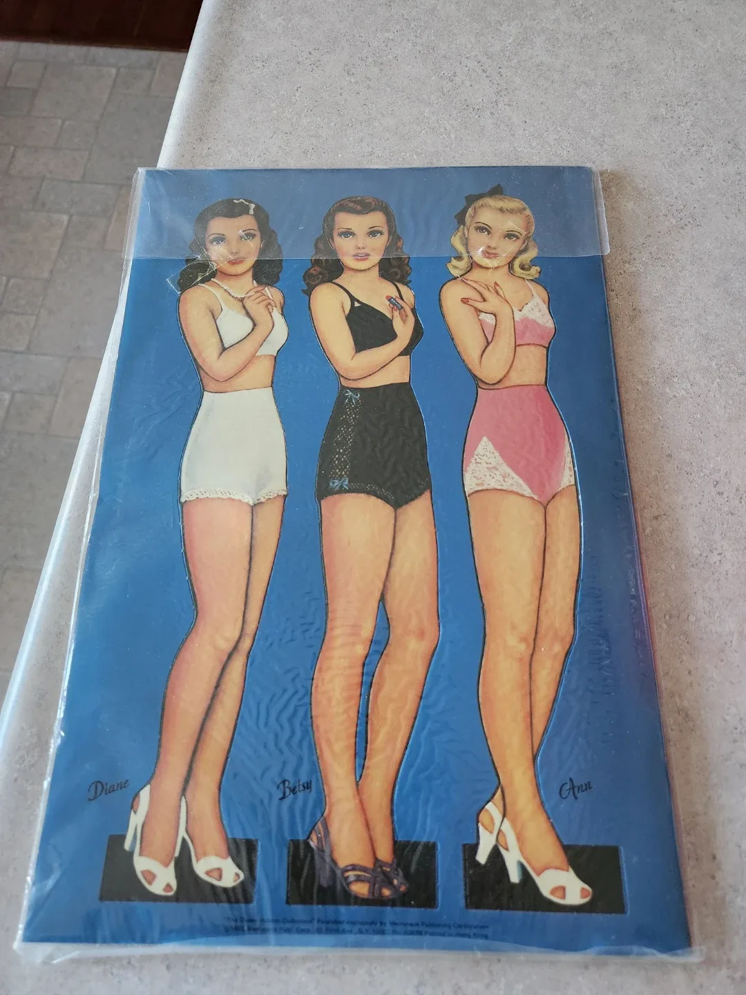 Glamour Girl Paper Dolls image indicator(2)