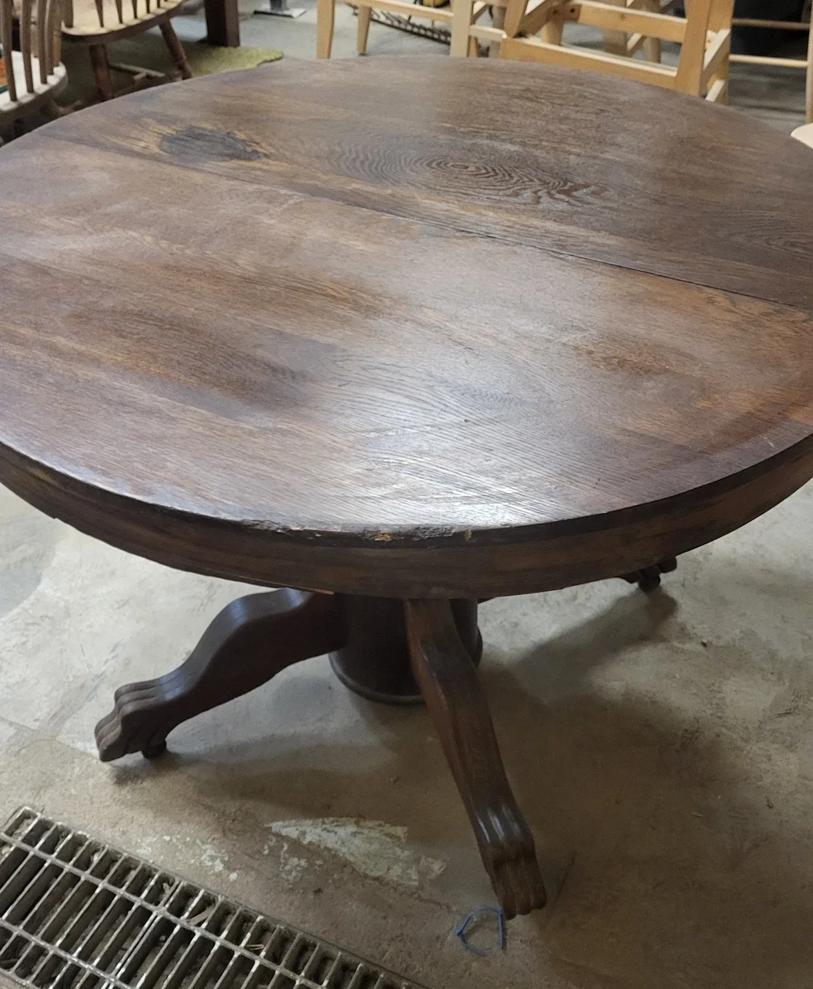 Antique Round Wooden Table with Claw Feet image indicator(2)