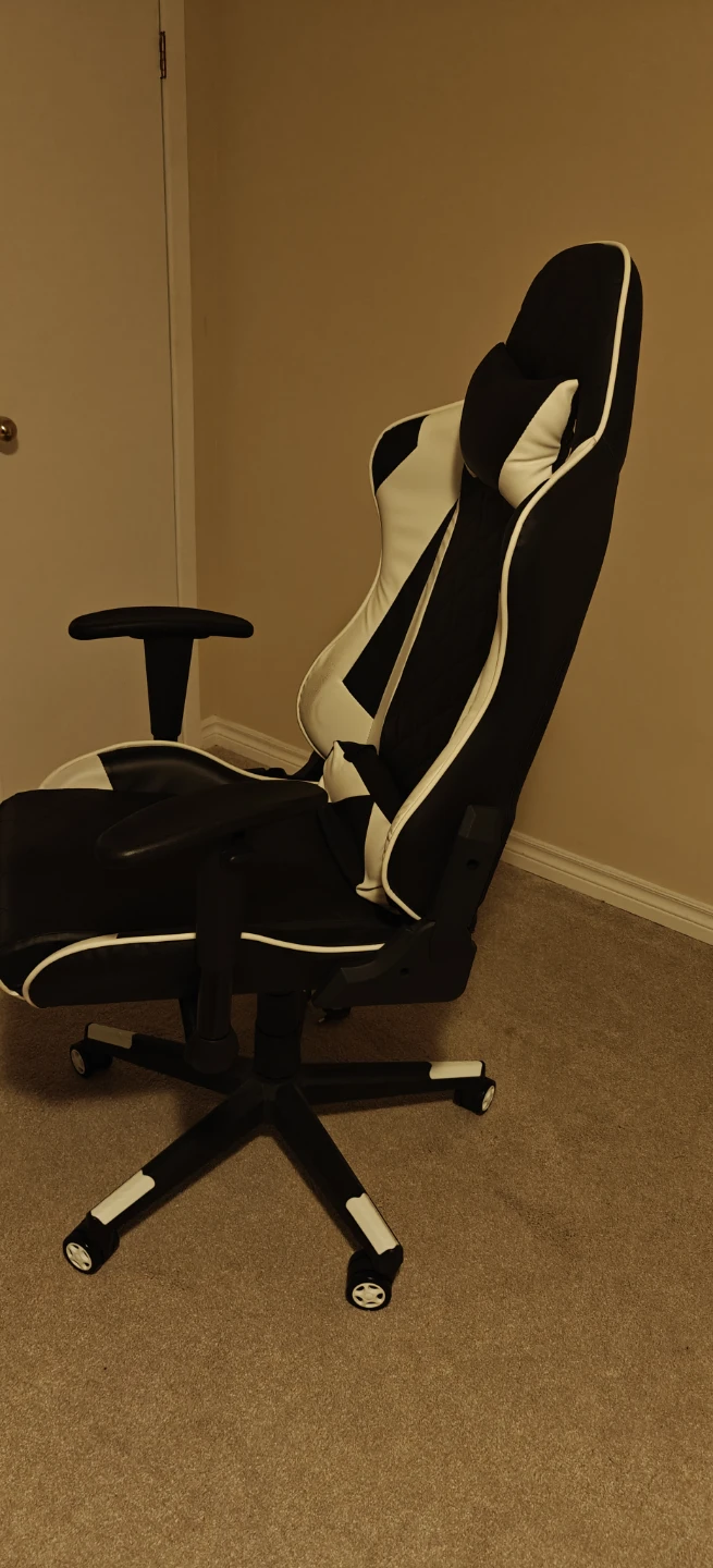Black and White Gaming Chair - photo 2