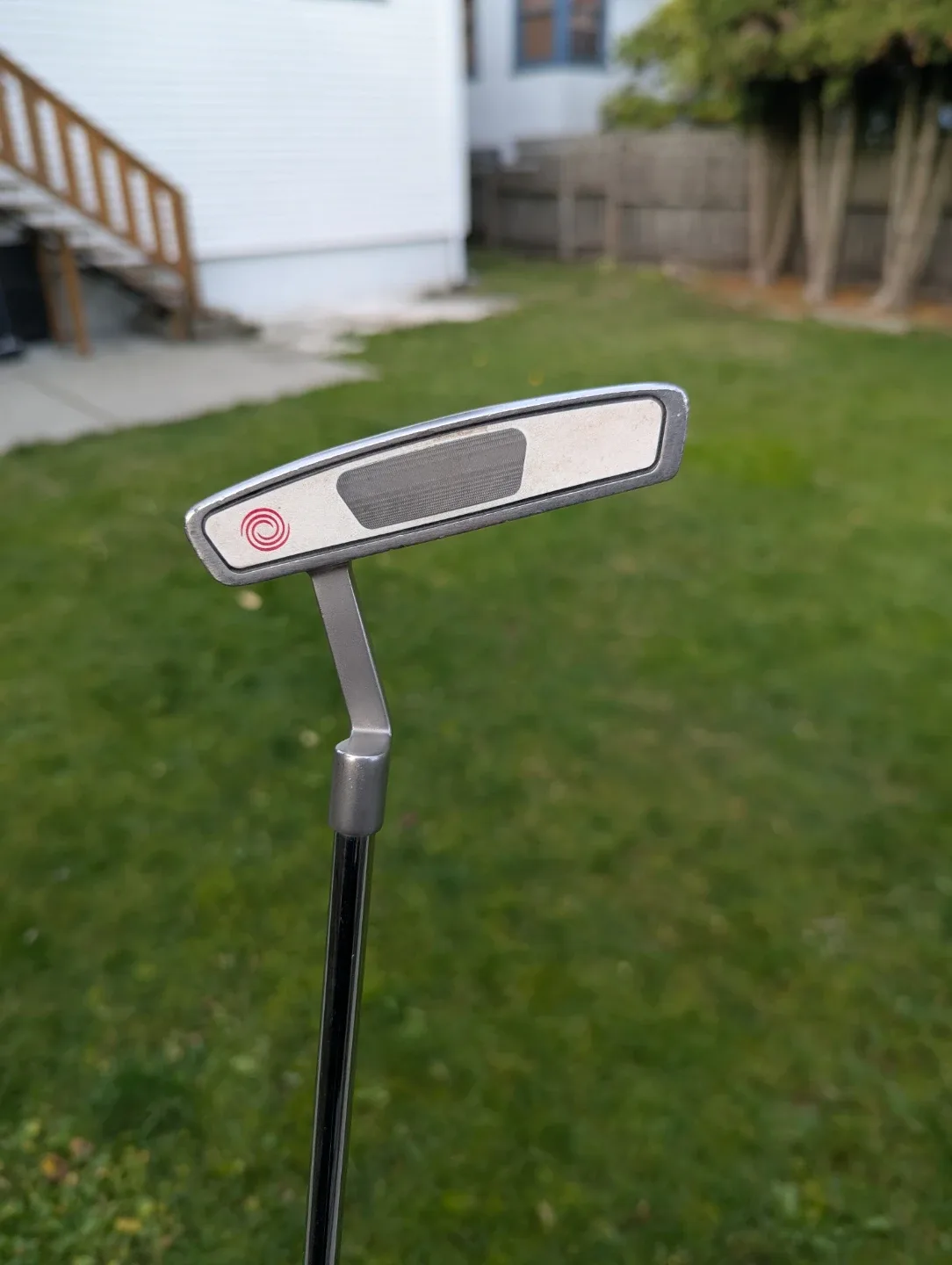 Odyssey White Steel 2-Ball Blade 2 Putter image indicator(2)
