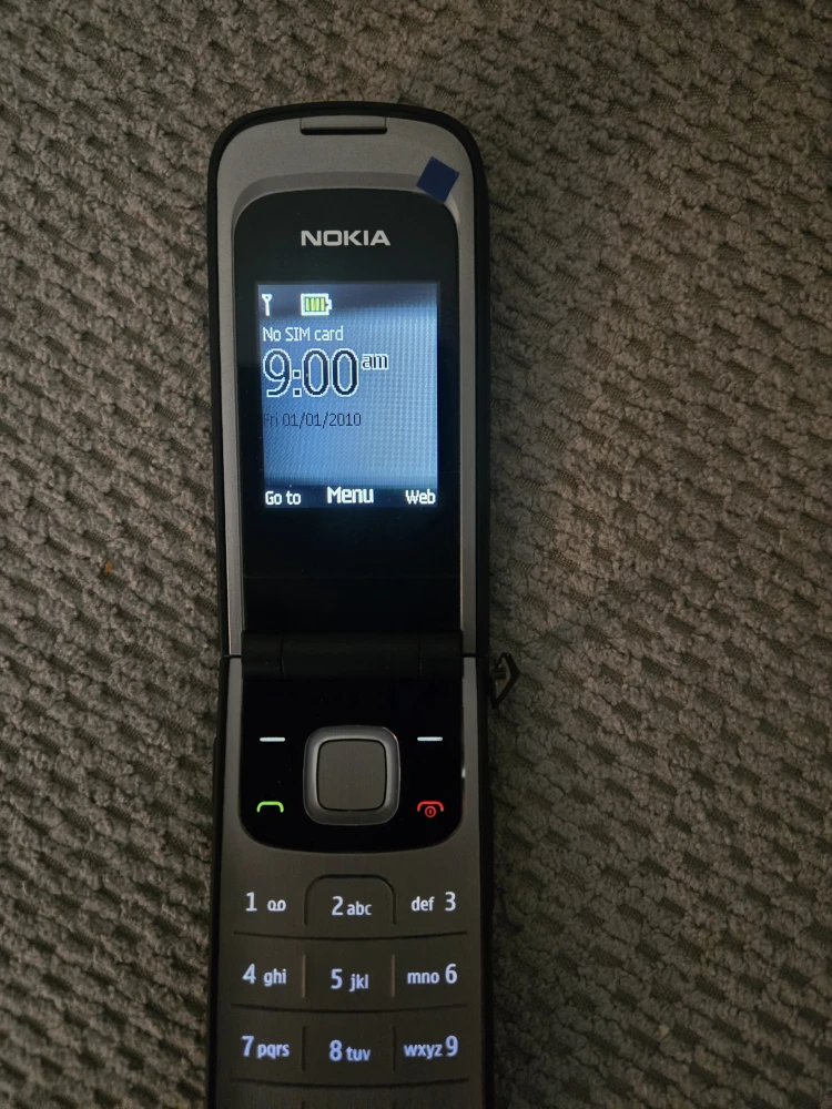 Nokia Flip Phone 2720a-2b - photo 3