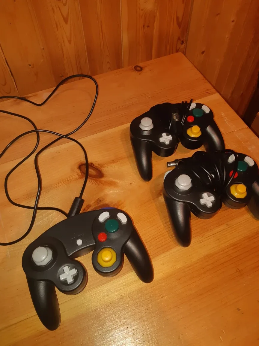 Wii/Gamecube Accessories image indicator(3)