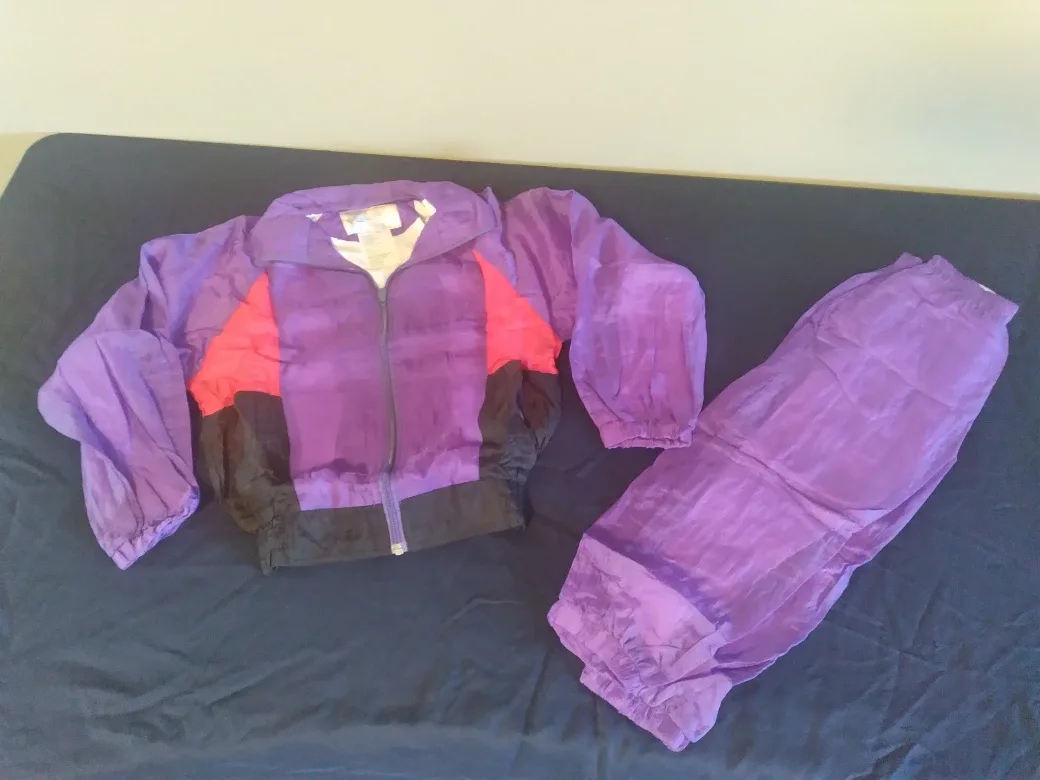 Kids track suits image indicator(2)