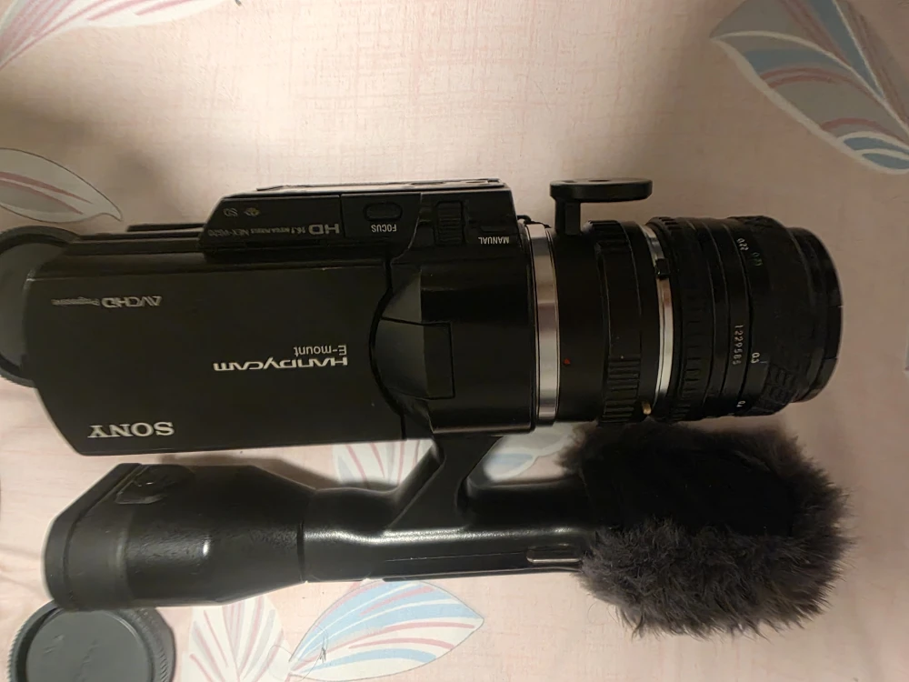 Sony Handycam NEX-VG20E Camcorder - photo 3
