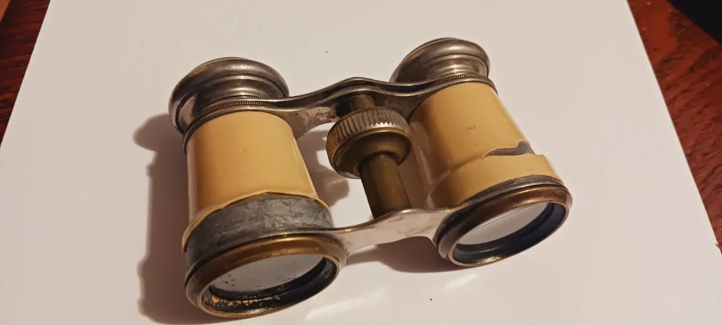 0ld Vintage Opera Glasses Binoculars AS IS. thumbnail