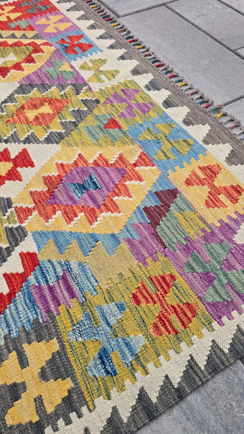 Hand-Knotted New Carpet image indicator(3)