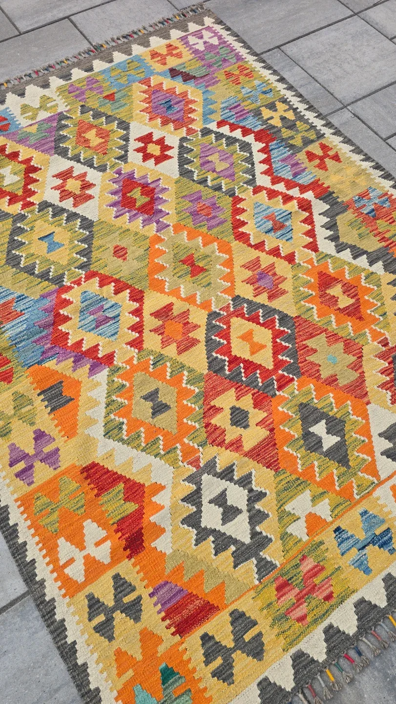 Hand-Knotted New Carpet image indicator(5)