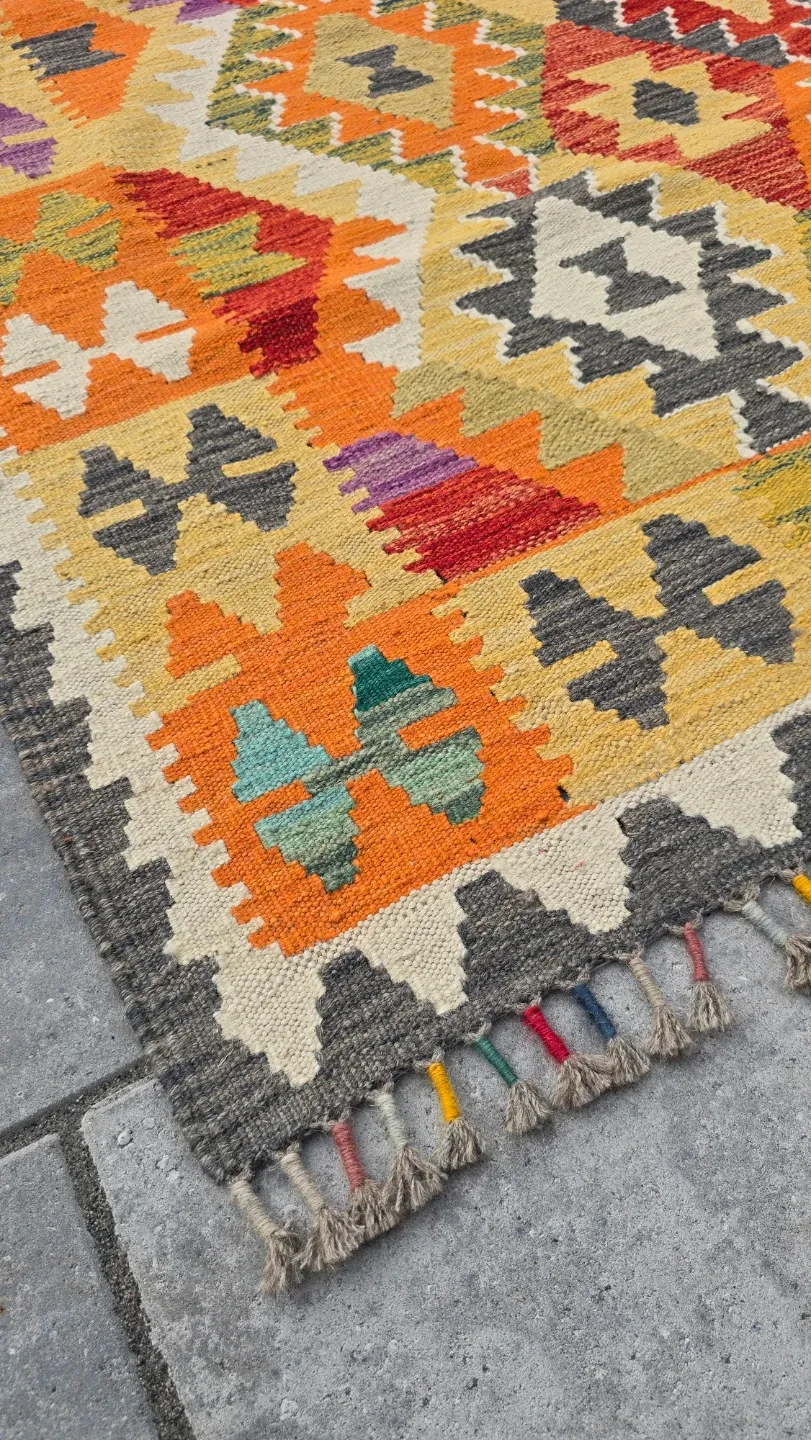 Hand-Knotted New Carpet image indicator(6)