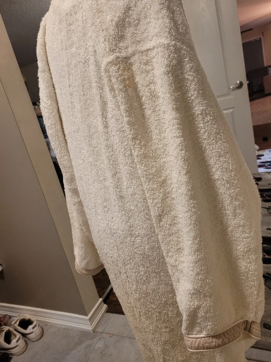 Barefoot Dreams CozyChic Robe - Cream image indicator(4)