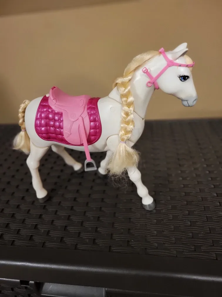 Barbie Interactice Horse  - White with Pink Saddle
