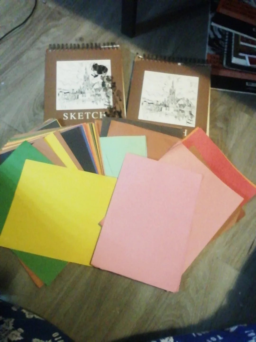 Sketch Pads, Paper, and Craft Supplies image indicator(2)