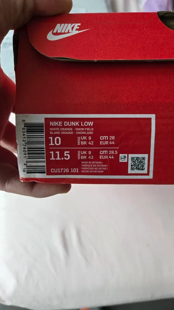 Nike Dunk Low White Orange Snow Field Size 10 image indicator(2)