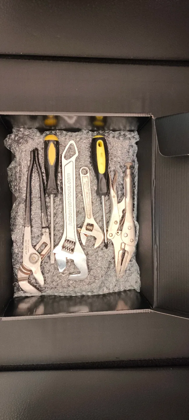 Used Assorted Hand Tools image indicator(5)