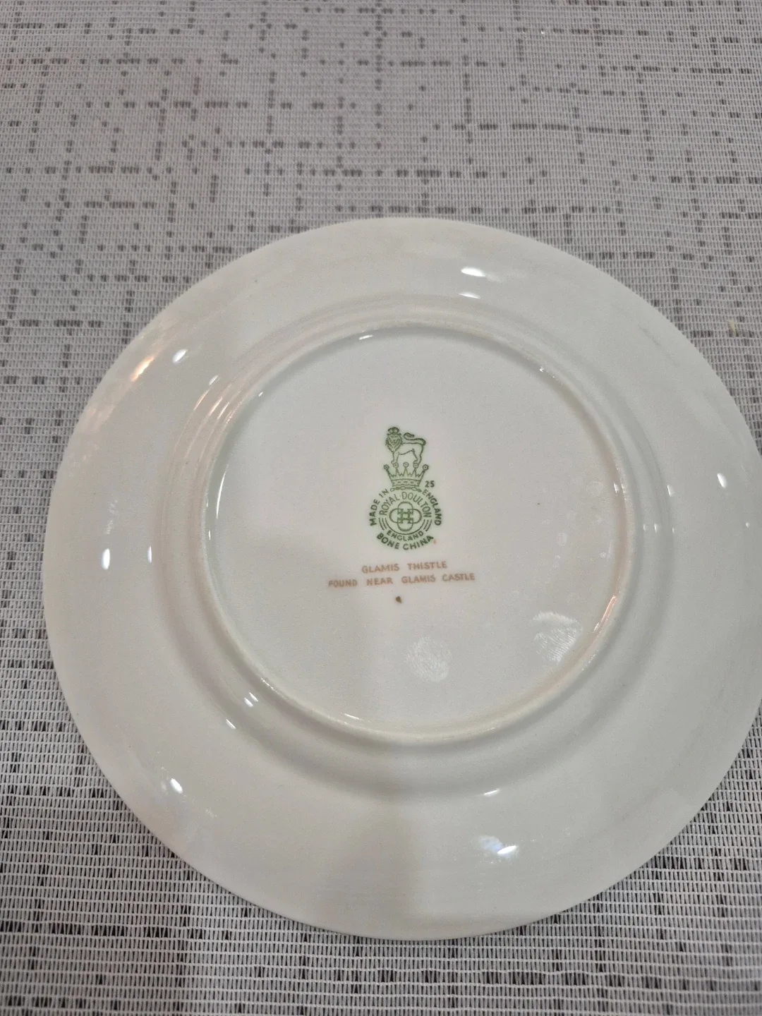 Royal Doulton 'Glamis Thistle' Bone China PlateSet image indicator(4)