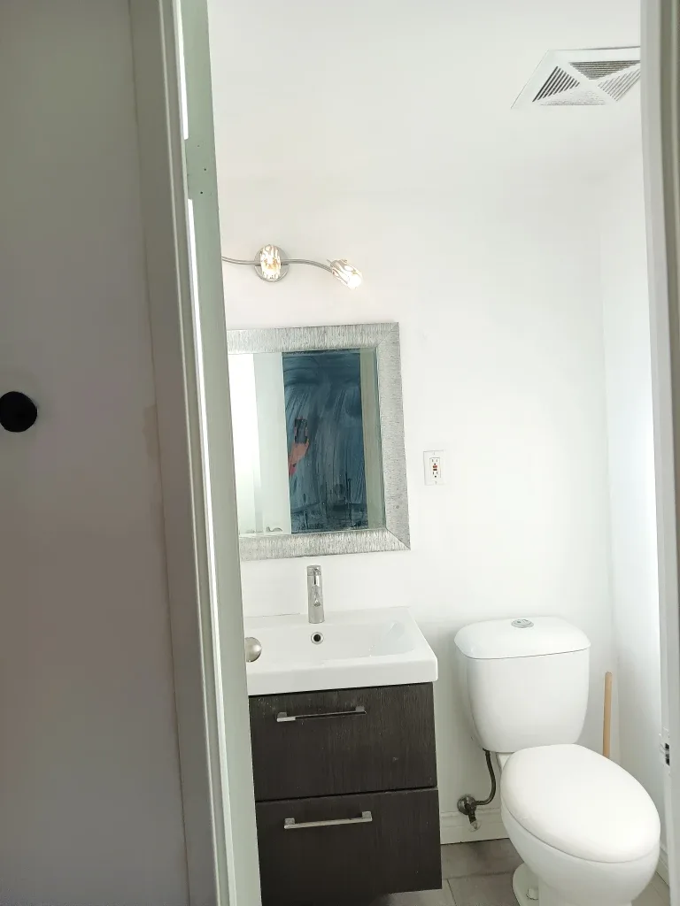 3 Bed, 1.5 Bath Condo for Rent image indicator(9)