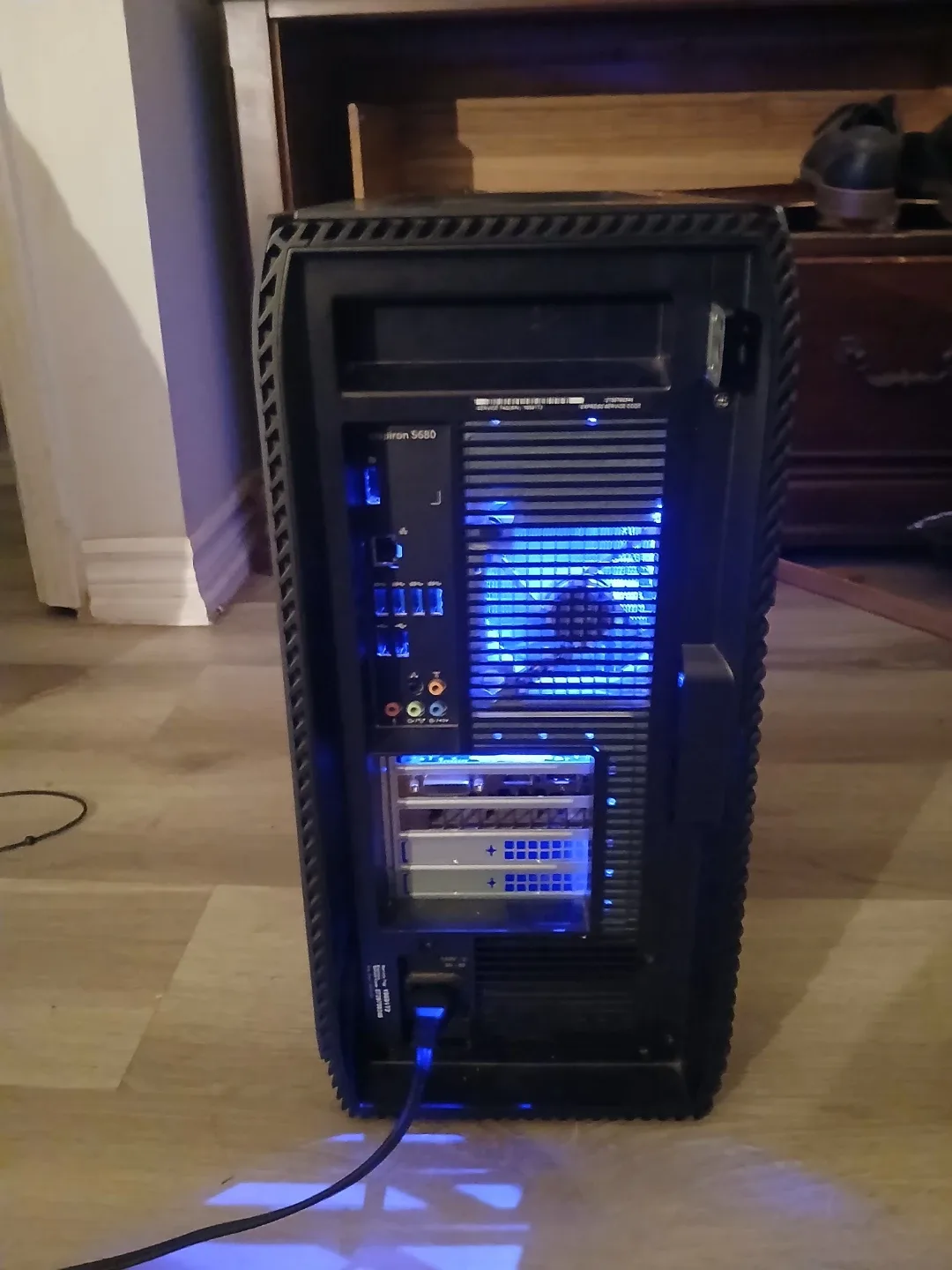 Dell G5 5680 Gaming Desktop PC image indicator(2)