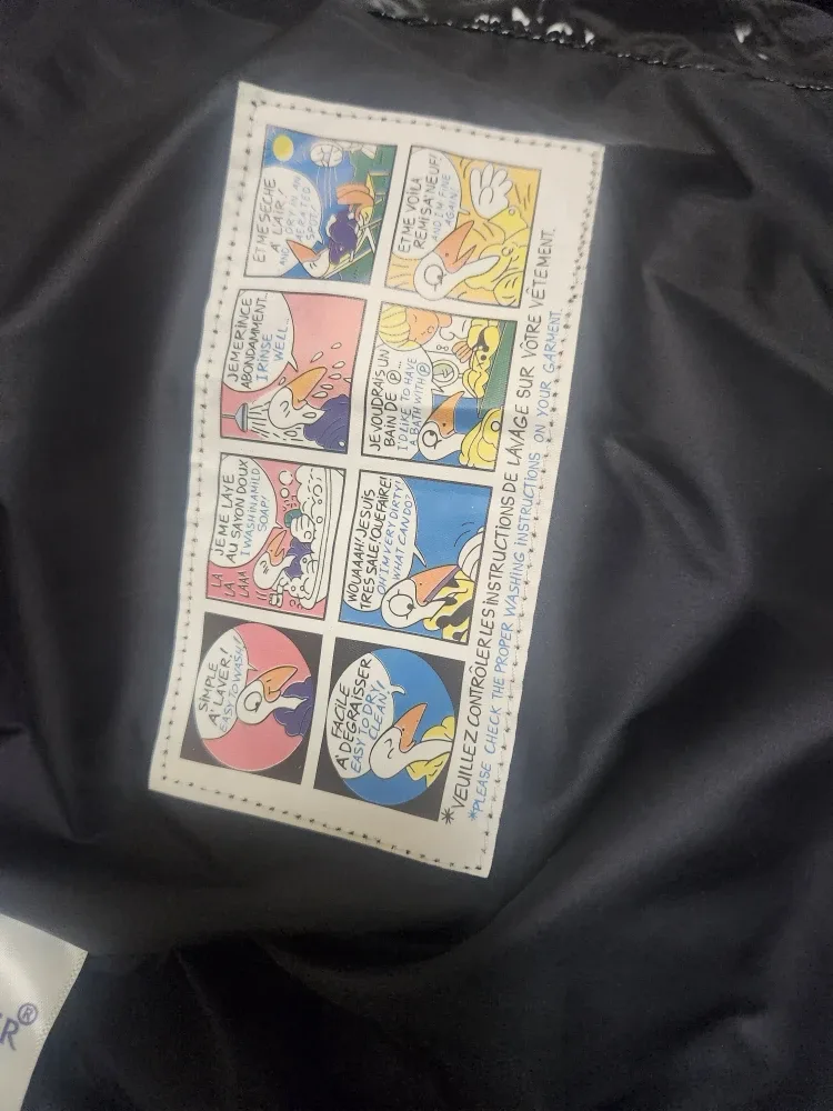 Moncler Black Puffer Jacket - Size L image indicator(4)