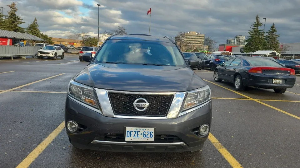 Nissan Pathfinder SUV s