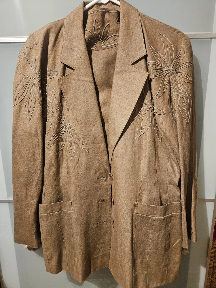 Escada-Germany Jacket& skirt Linen set. Size 38 image indicator(4)