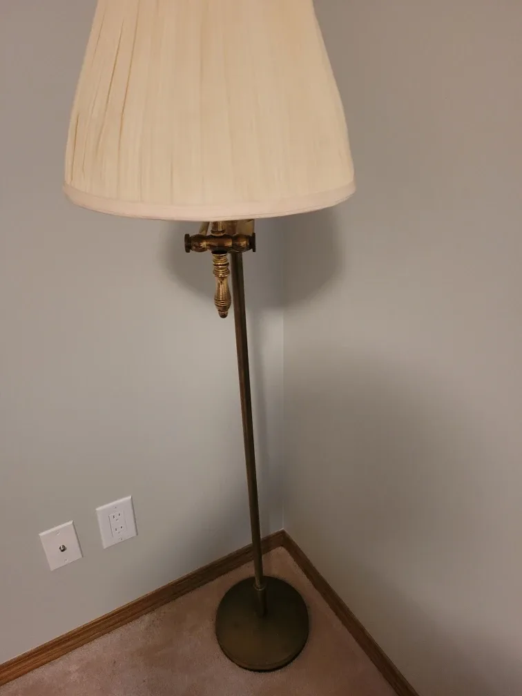 Floor lamp