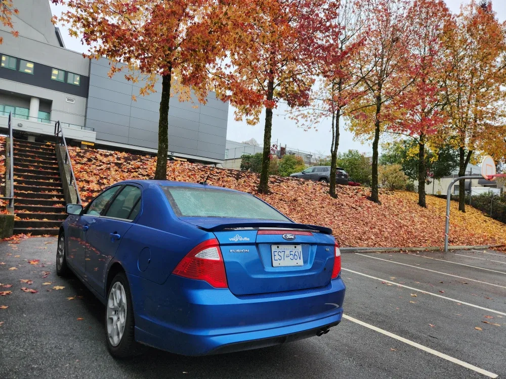 2011 Ford Fusion SE with low mileage and no major accident