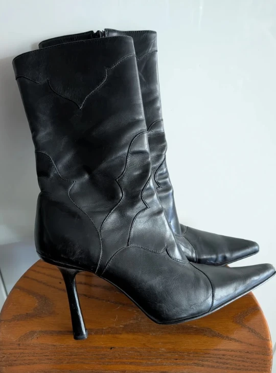 Stylish Black Faux Leather Aldo Boots - Size 10 - photo 2