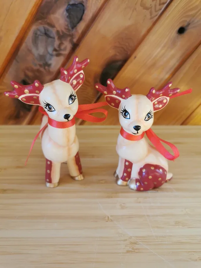 Vintage Christmas Reindeers image indicator(5)