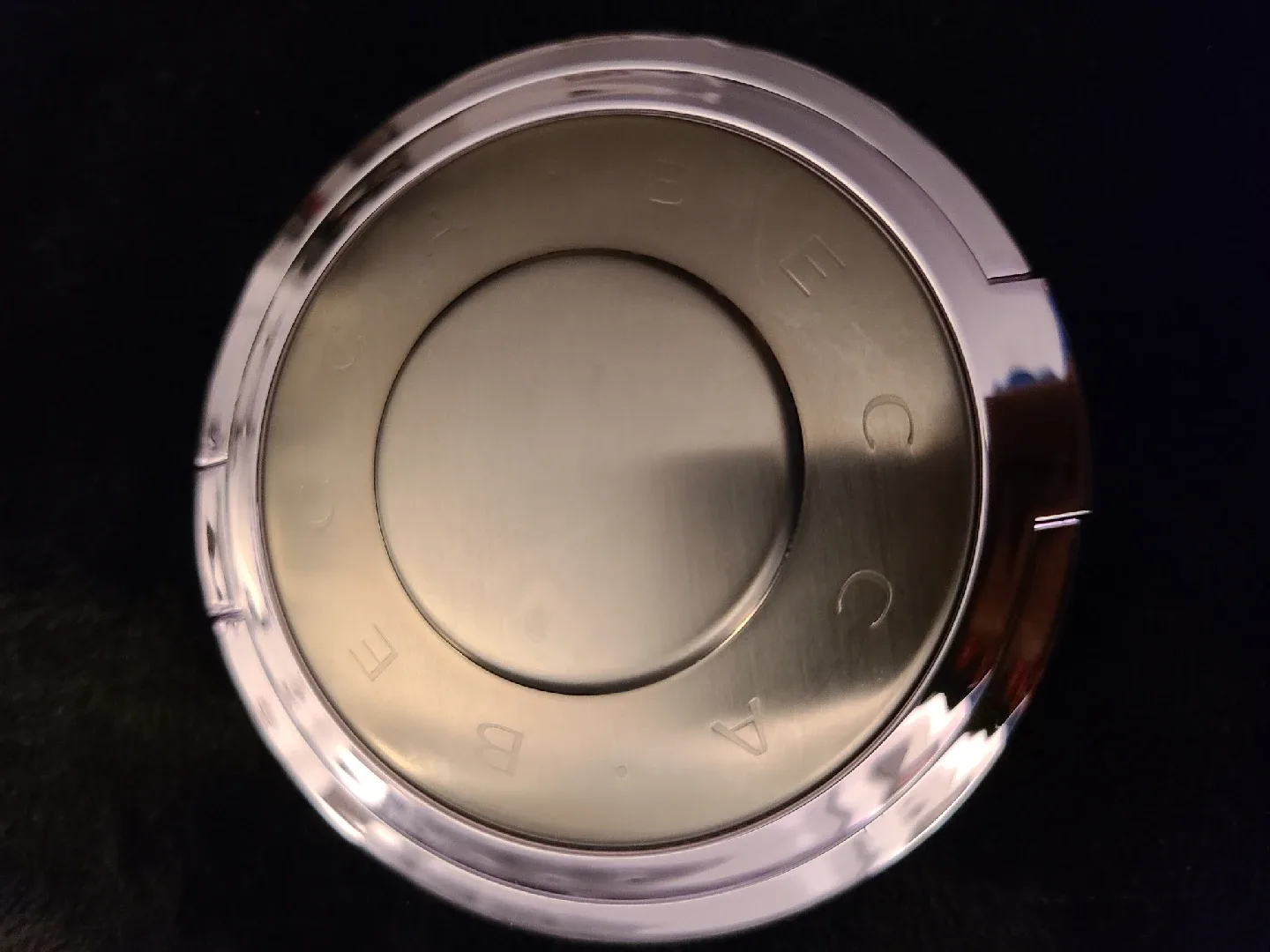 Becca Prismatic Amethyst Shimmering Skin Perfector image indicator(3)