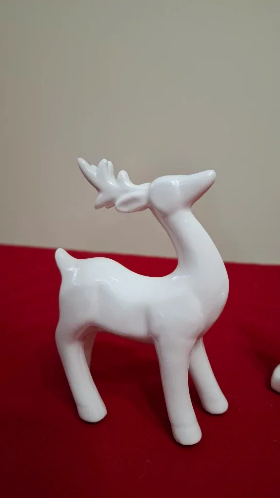 🆕️ BNIB White Porcelain Deer Figurines - Set of 2 image indicator(3)