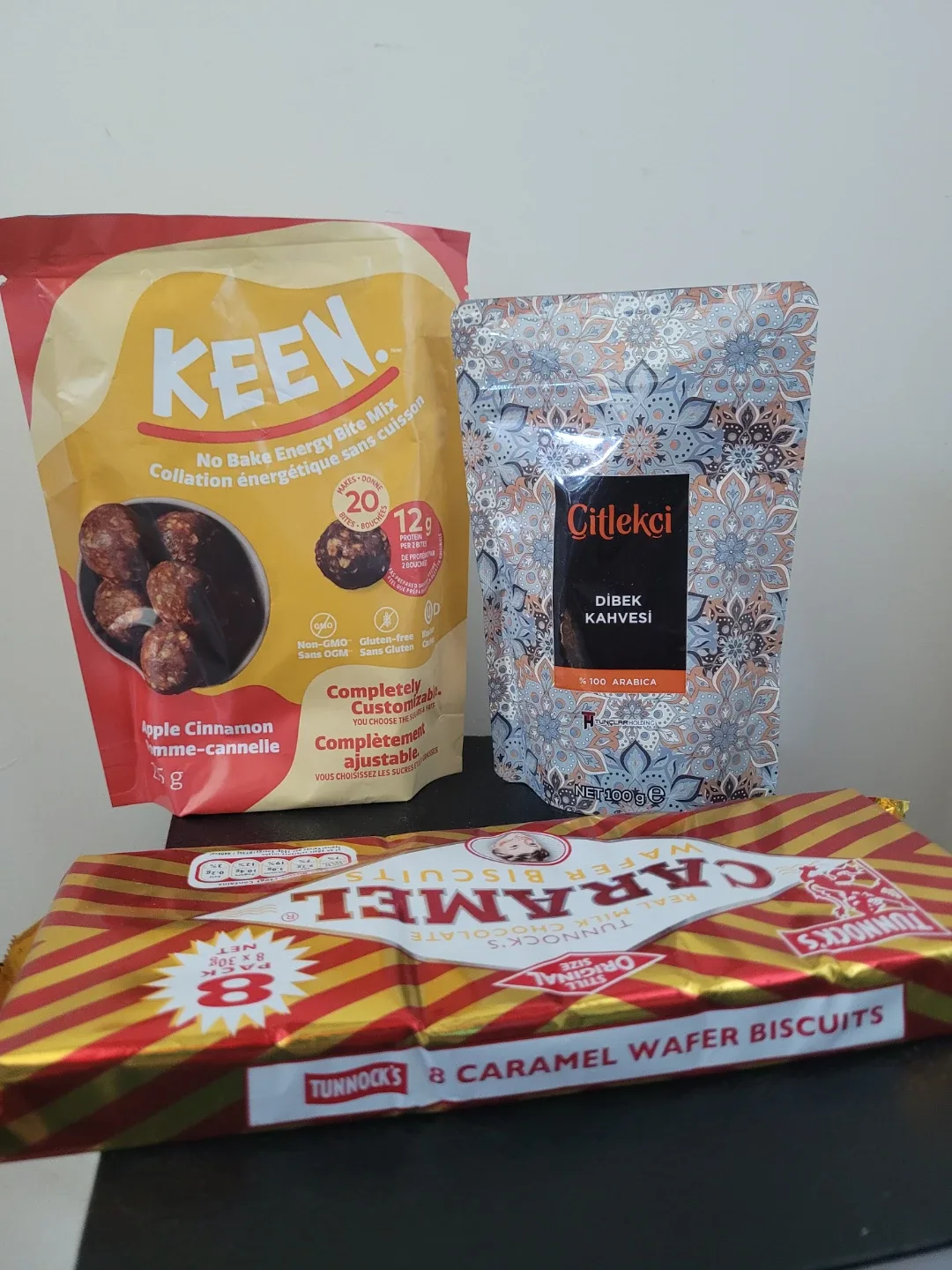 Tunnock's Caramel Wafer Biscuits thumbnail