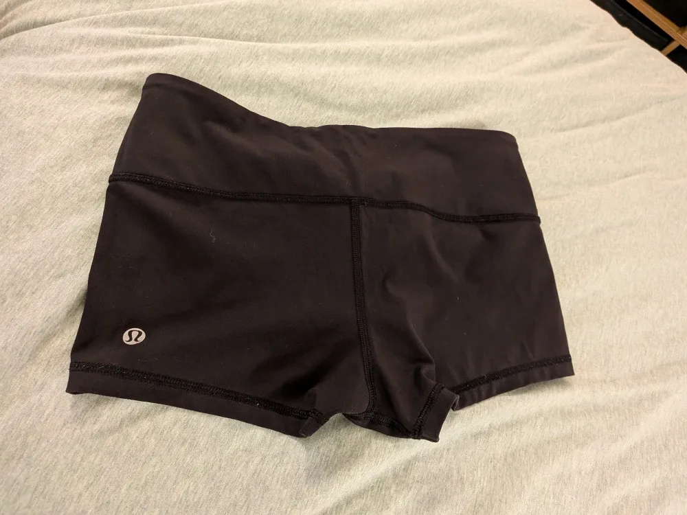 Lululemon booty short shorts