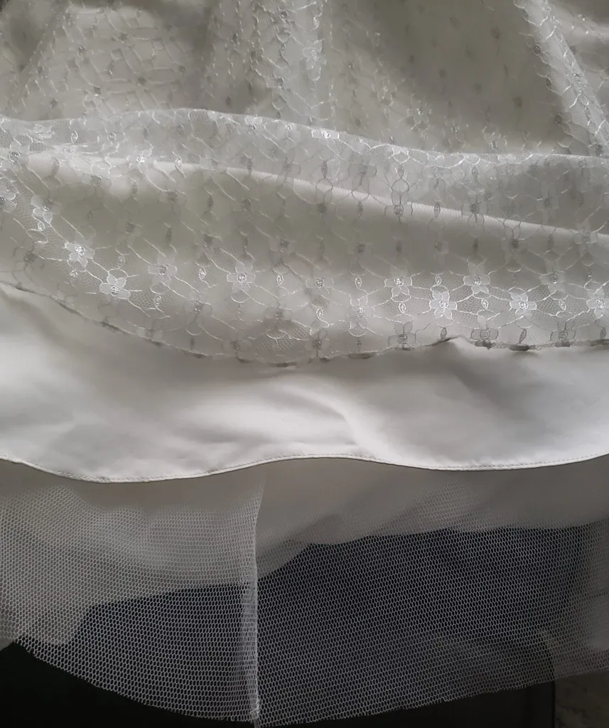 Ivory Flower Girl Dress from UK - Size 5-6 image indicator(3)