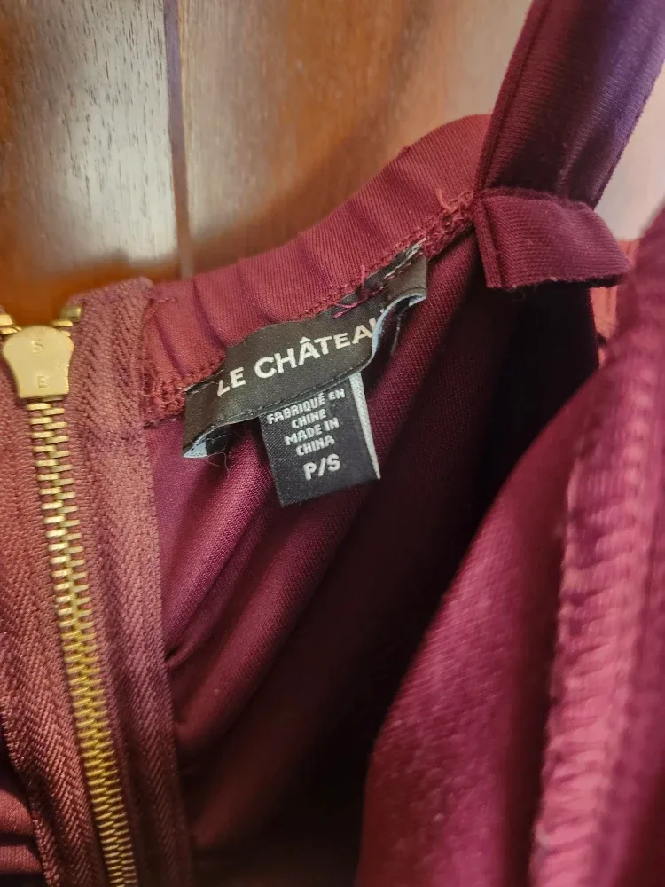 Le Chateau Burgundy Dress - Size P/S image indicator(2)