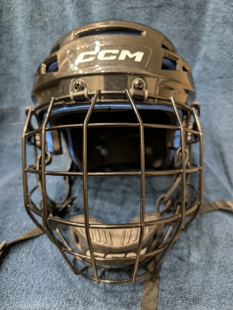 CCM Hockey Helmet with FM580 M Facemask - Medium image indicator(3)
