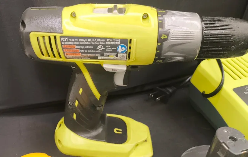 Ryobi P271 19.2V Cordless Drill Kit image indicator(3)