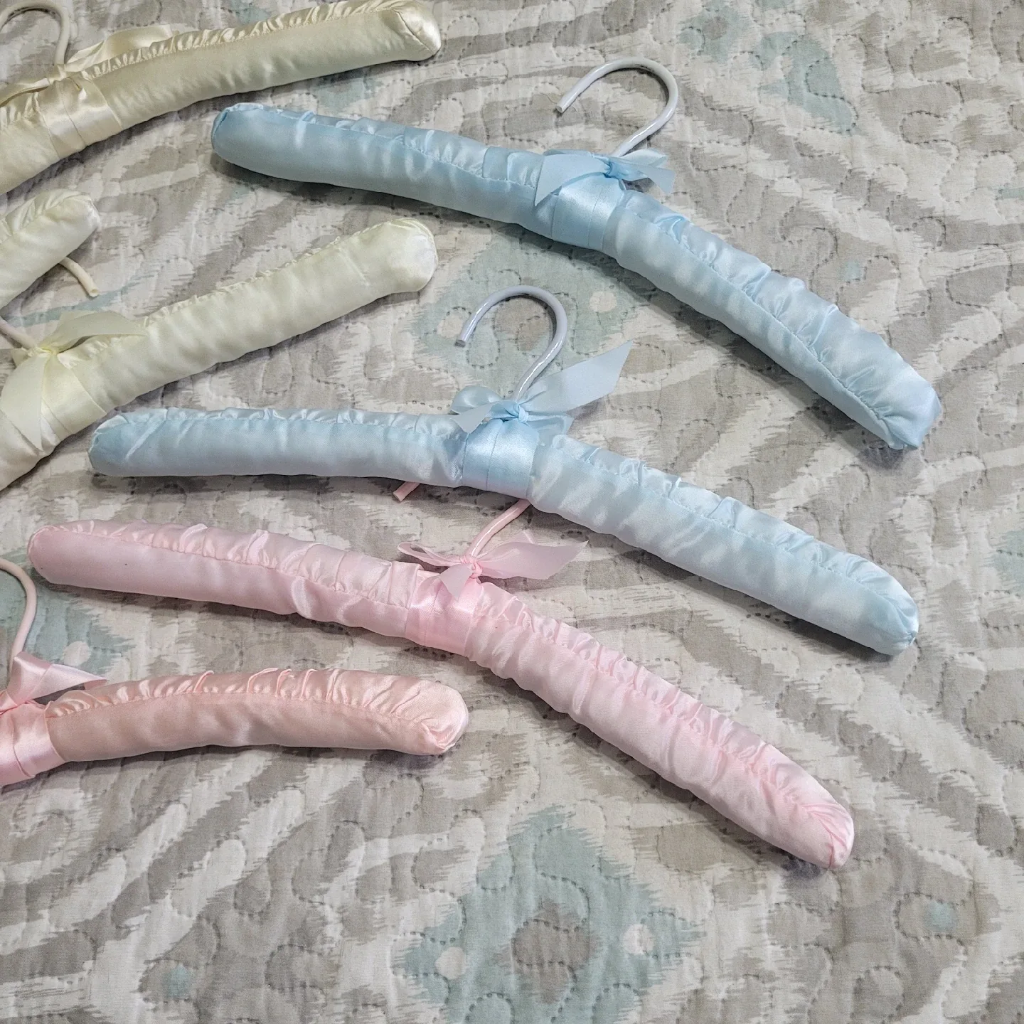 Lot Set of 7 Soft Padded Satin 15" - 16" Vintage Hangers image indicator(2)