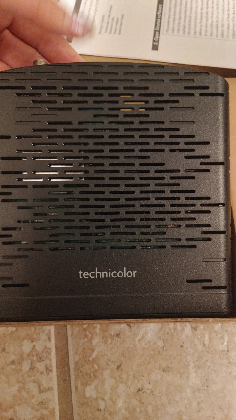 Technicolor TC4300E Digital Cable Modem - photo 3