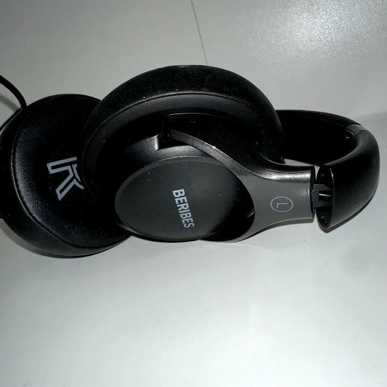Beribes Black Headphones thumbnail